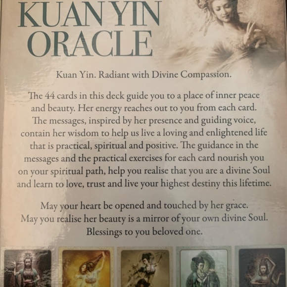 Alana Fairchild Oracle Cards set - Picture 3 of 5